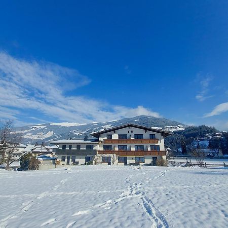 Alpenzeit Zillertal Apartments Zell am Ziller Ngoại thất bức ảnh