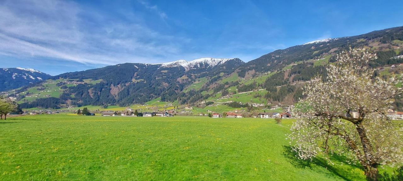 Alpenzeit Zillertal Apartments Zell am Ziller Ngoại thất bức ảnh