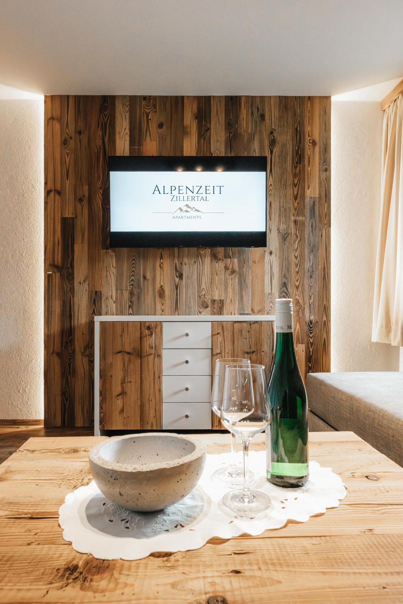 Alpenzeit Zillertal Apartments Zell am Ziller Ngoại thất bức ảnh