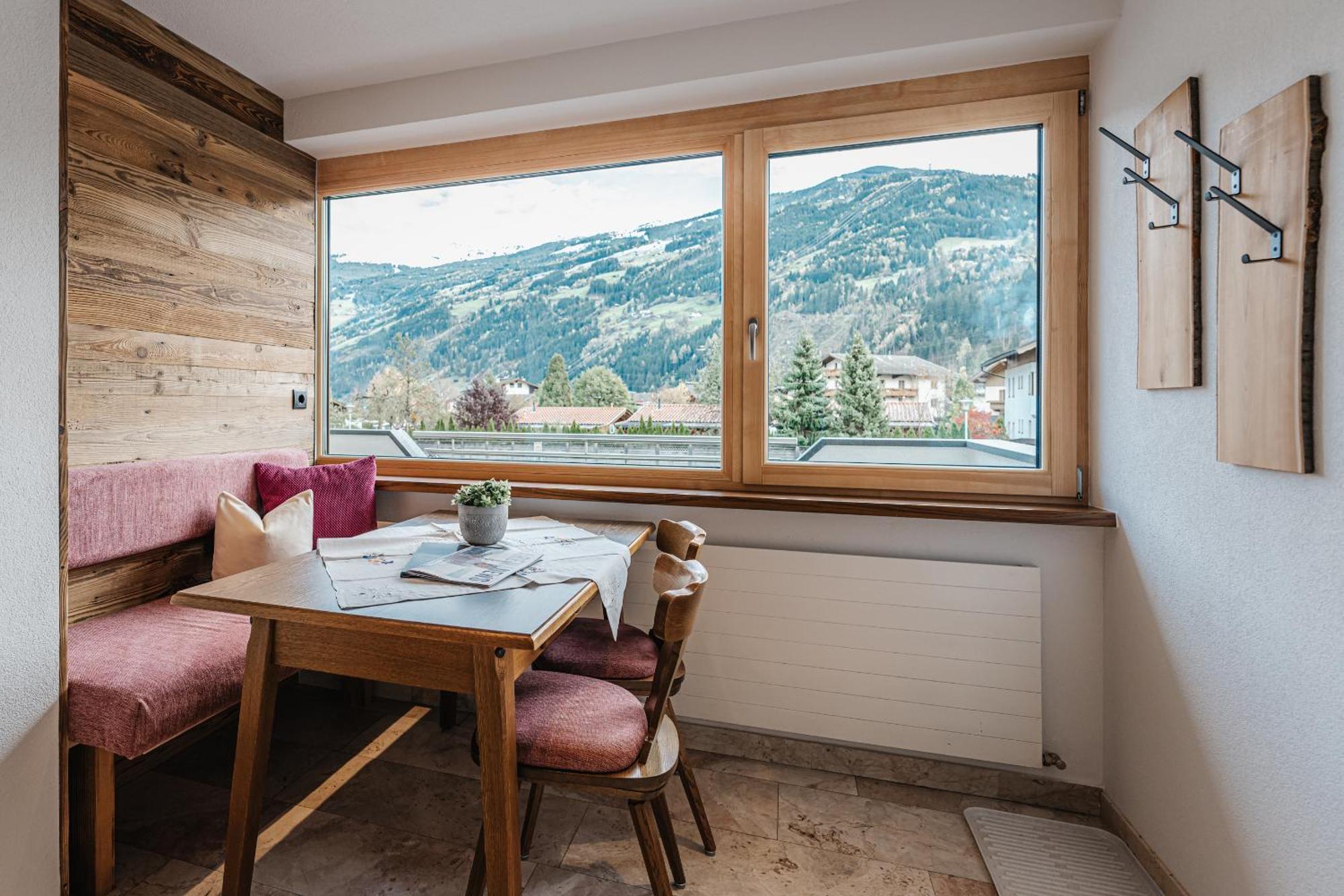 Alpenzeit Zillertal Apartments Zell am Ziller Phòng bức ảnh